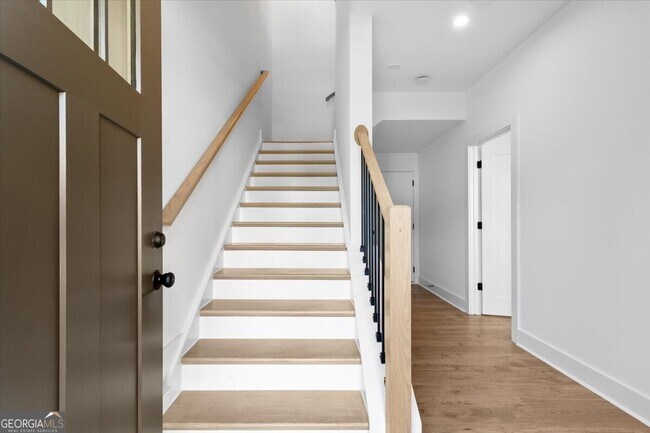 Photo - 3376 Macaiva Aly