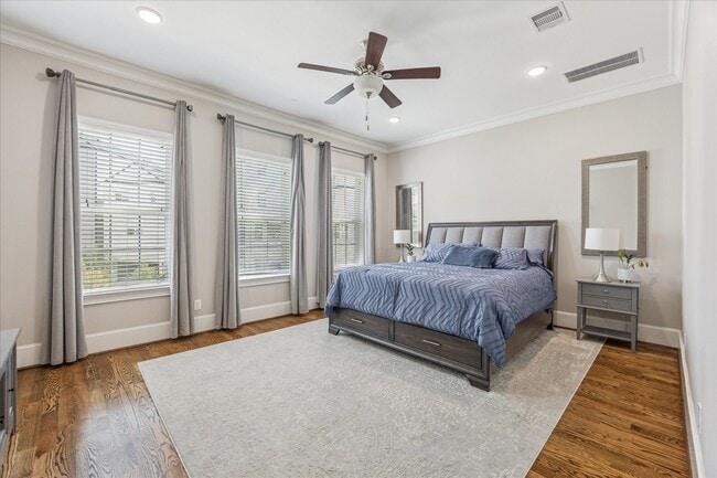 Photo - 921 Dunleigh Meadows Ln