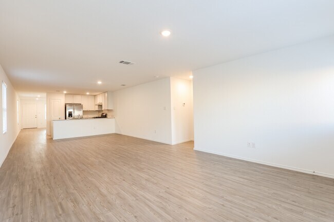 Photo - 419 Filibusters Trail