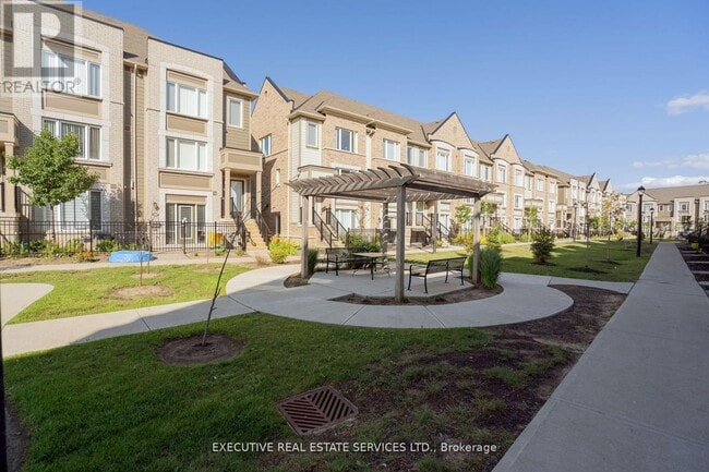 Photo - 1 Beckenrose Ct