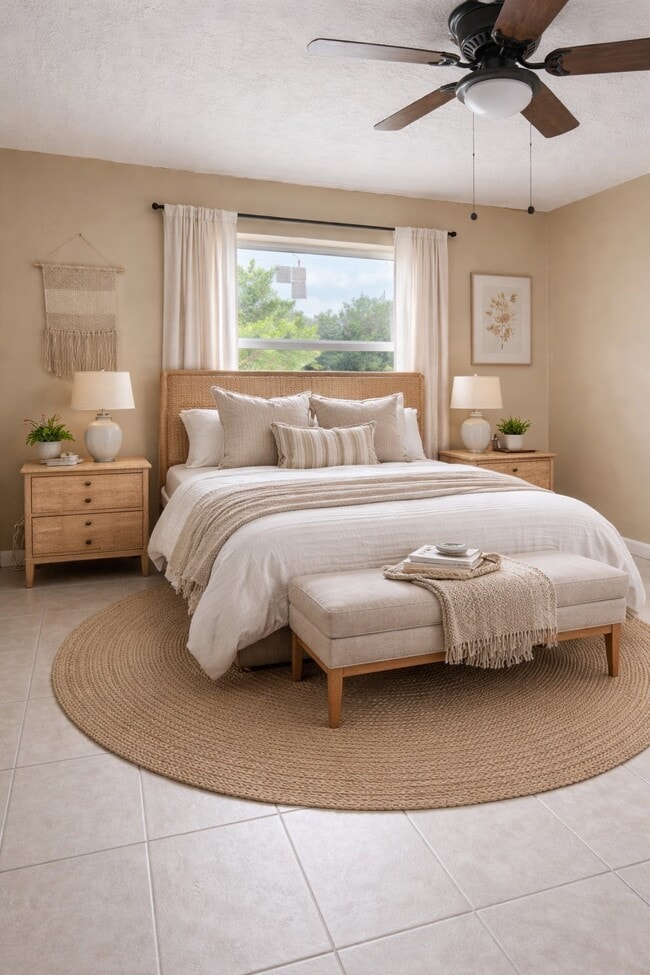 Photo - 518 N Tamarind Ave Unit Lower level