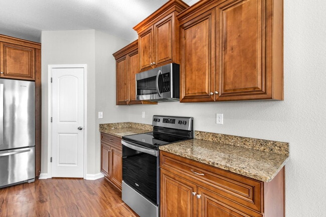 Photo - 212 Diamond Ave