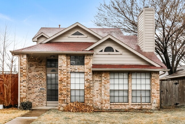 Building Photo - 635 Las Brisas Dr