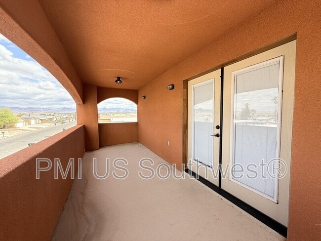 Photo - 926 Stahlman Dr