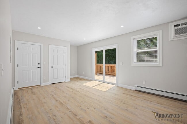 Photo - 4 Manor Dr Unit F