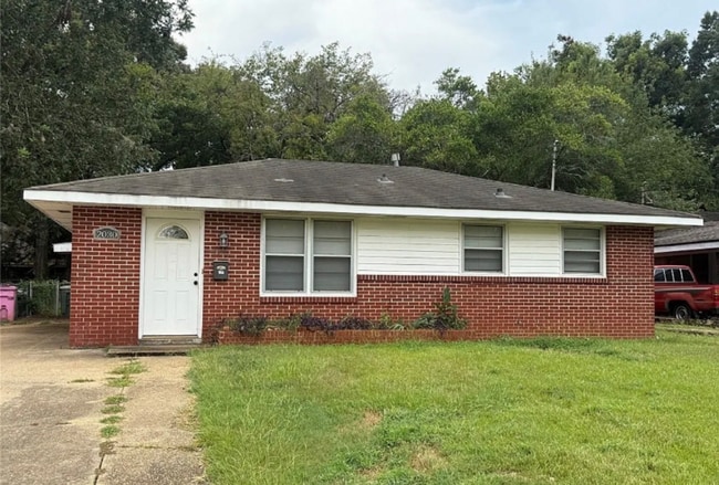 Building Photo - Charming 4 Bed, 1.5 Bath Single Family Home in Montgomery, AL - $1375