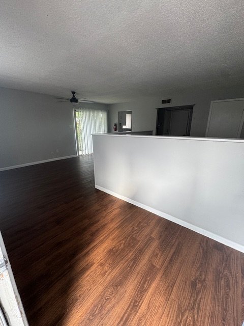 Building Photo - 5220 Weber Rd Unit D-201