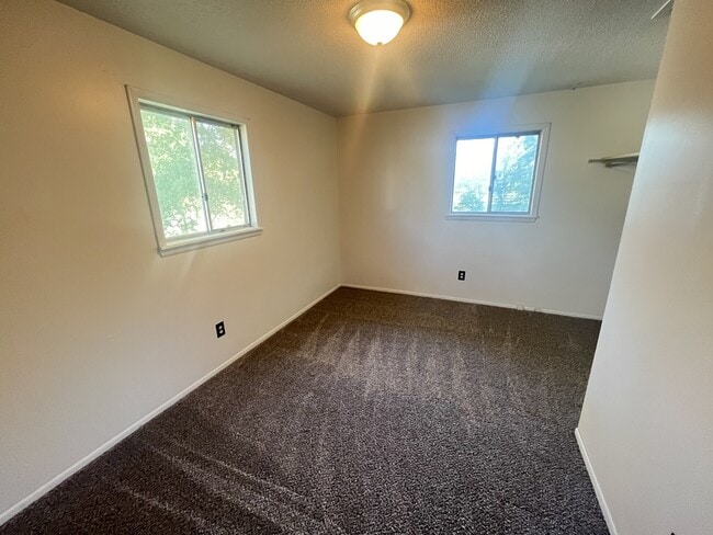 Photo - 431 SE 150 Rd