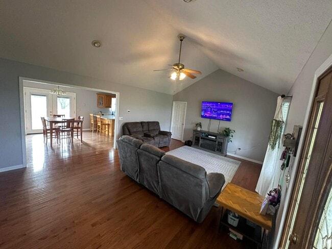 Photo - 5136 Long Grove Rd