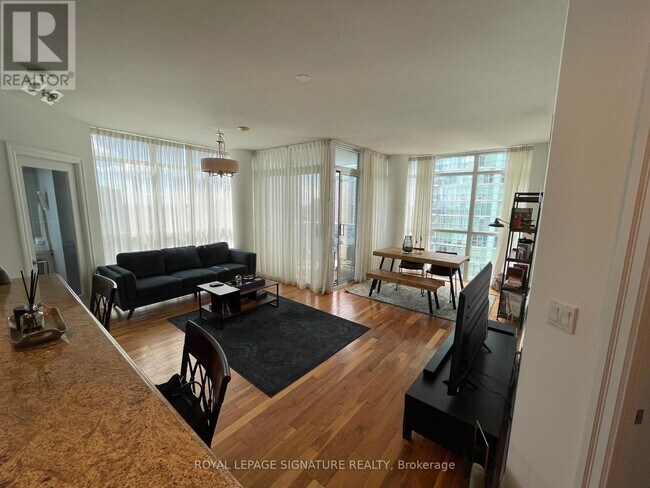 Photo - 90 Absolute Ave Unité 2006