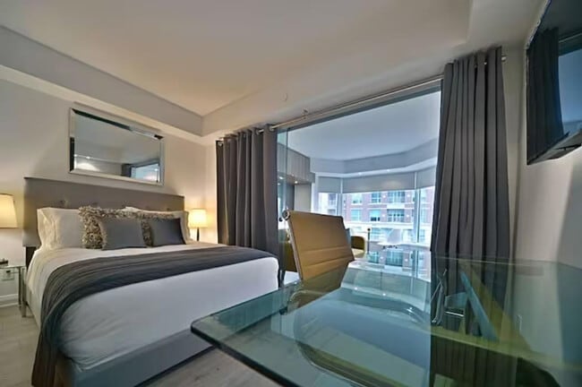 Photo - 155 Yorkville Ave Unité SI ID1045462P