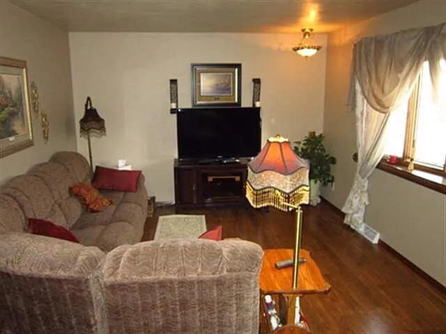 Photo - 1691 Zinnia St