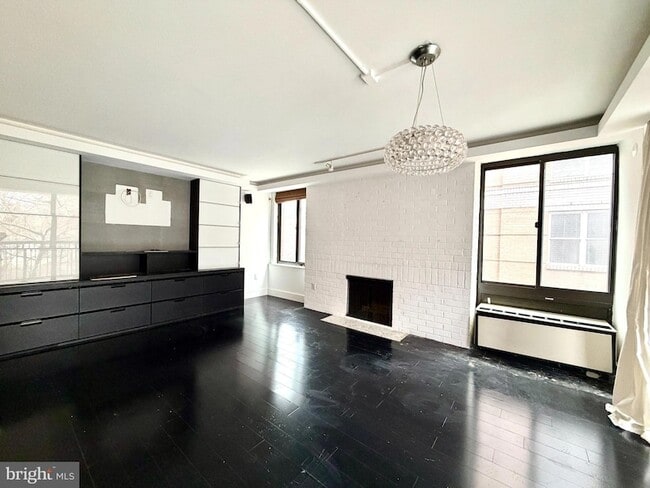 Photo - 1318 22nd St NW Unit 203