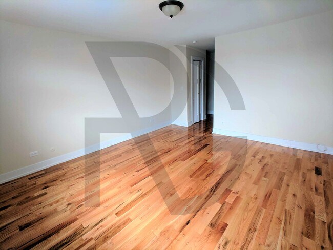 Photo - 563 W Arlington Pl Unit #555-504