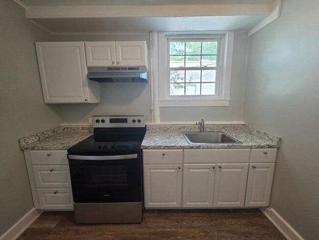 Photo - 3288 Franklin Ave Unit Apt 5