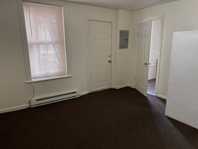 Photo - 929 W Gordon St Unit 2