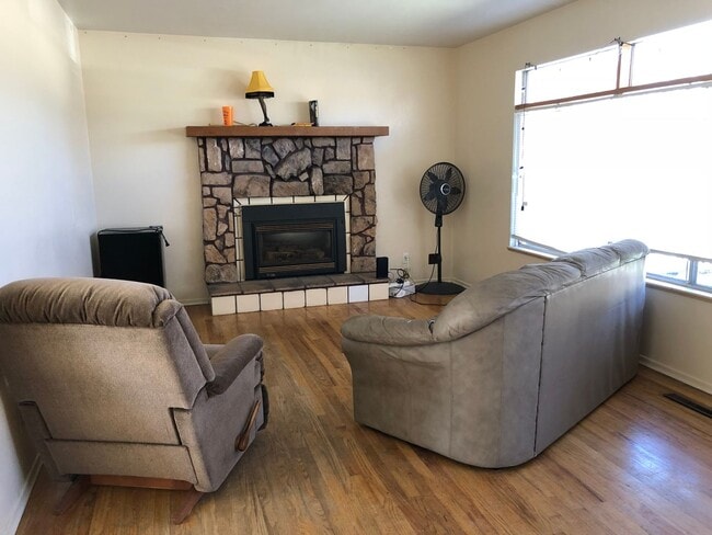 Photo - 3 Bed, 2 Bath Home with 2 Bonus Basement Rooms – Prime Location Near CSU | Available June 10th!