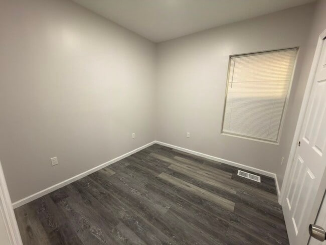 Photo - 77 Madison Ave Unidad 1st FL