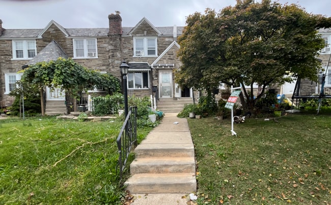 Photo - 3140 Longshore Ave