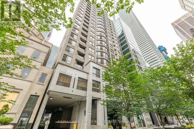 Photo - 55 Bloor St E Unit 609