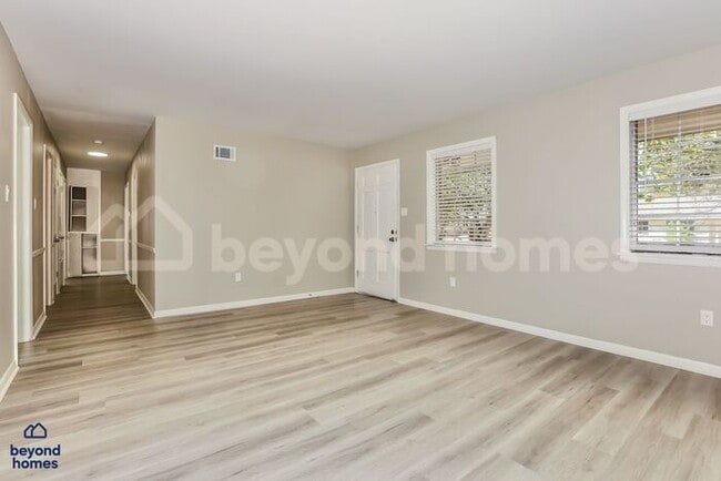 Photo - Beautifully Renovated 4 bedroom / 3 full bath with 1,691 sq feet of space!
