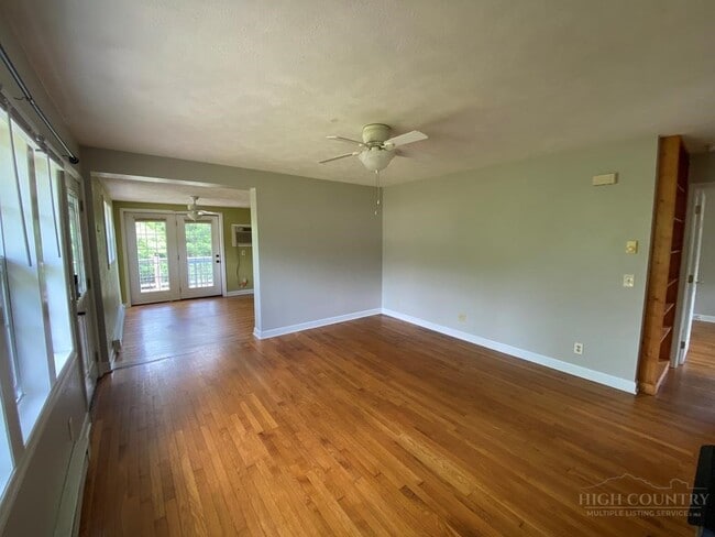 Photo - 417 Will Vannoy Rd