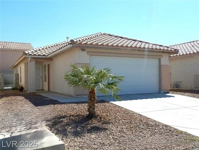 Building Photo - SILVERADO RANCH SINGLE STORY!