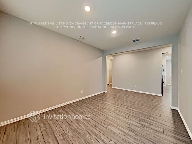 Photo - 14836 Grey Feather Trail