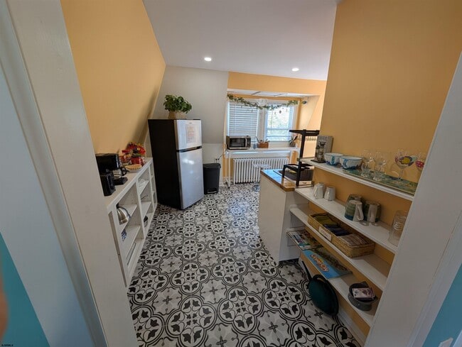 Photo - 509 E 4th St