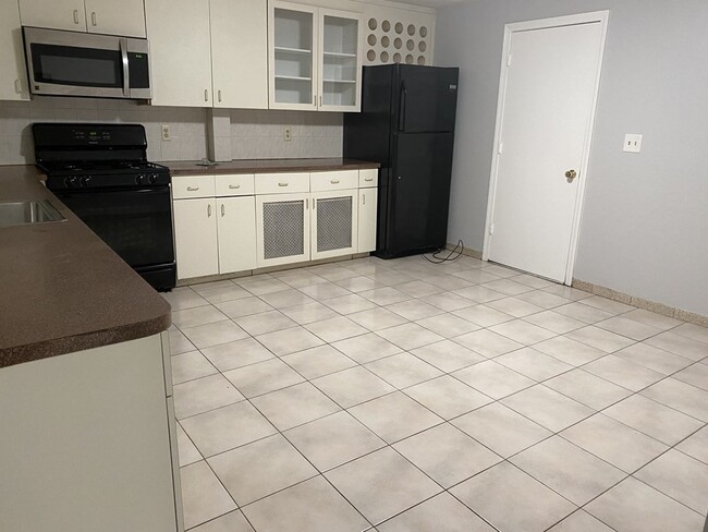 Photo - 18 Walnut Rd Unit 2