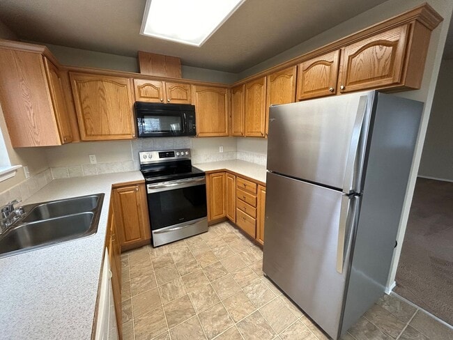 Building Photo - 103-109 5th Street Unit #105