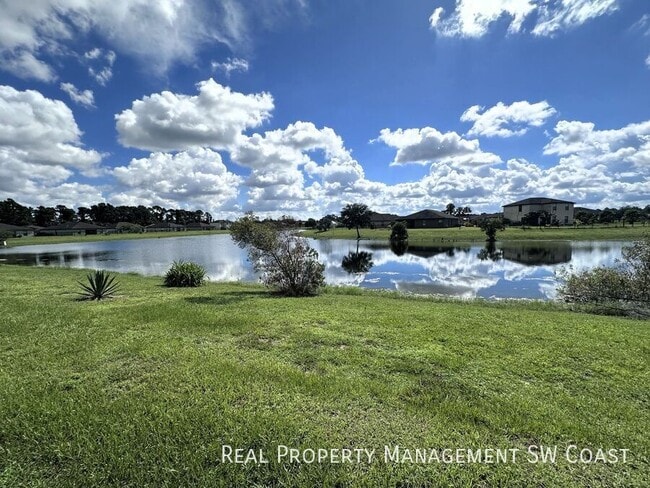Photo - 438 Shadow Lakes Dr