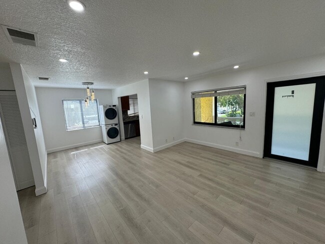 Building Photo - 11660 NW 45th St