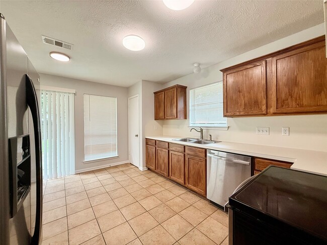 Photo - 1405 Manor Dr