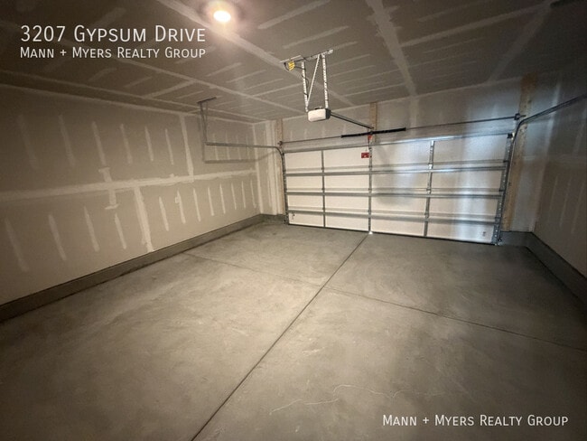 Photo - 3207 Gypsum Dr