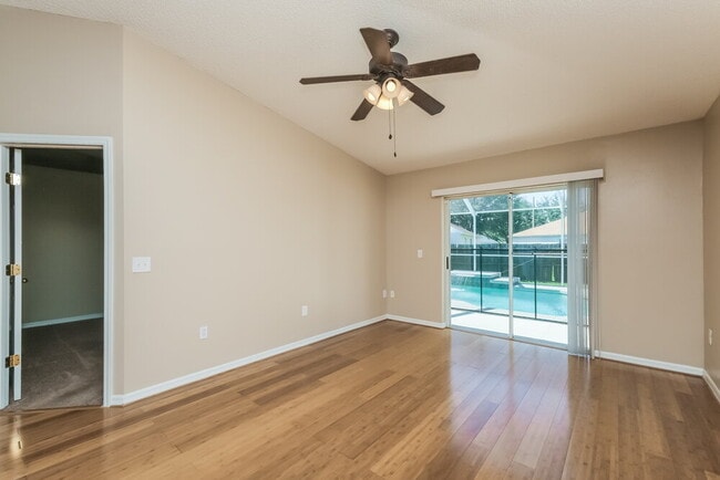 Photo - 6205 Venezia Pl