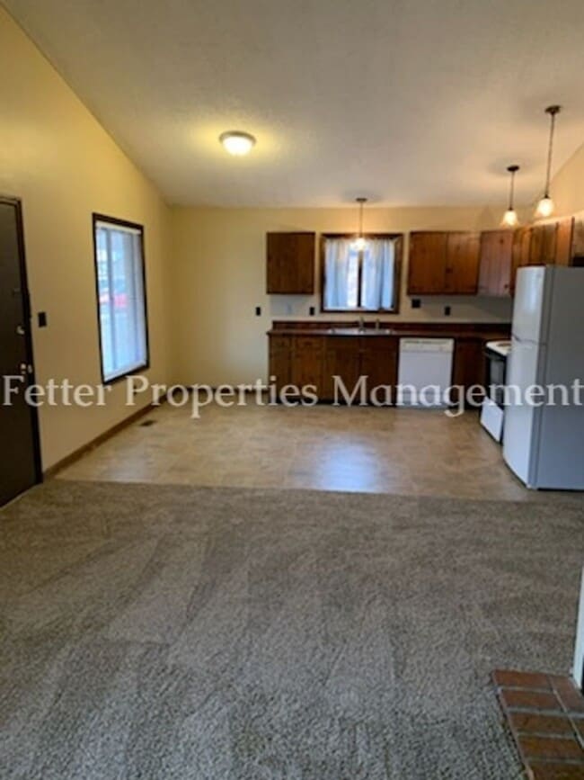 Photo - 6566 Heathervale Ct Unit A