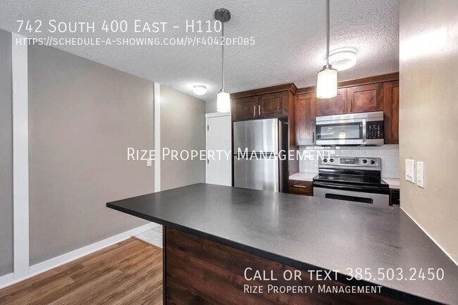 Building Photo - 742 S 400 E Unit H110
