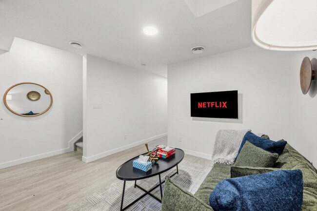 Photo - 10749-10773 73 Ave NW Unit SI ID1322480P