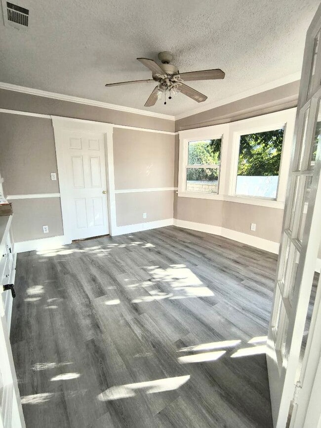 Photo - UPGRADED 2 BEDROOM 1 BATH HOUSE CLOSE TO UPTOWN WHITTIER