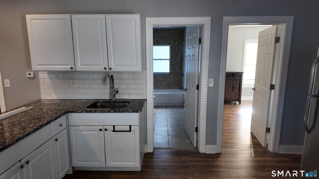 Photo - 756 Stratford Ave Unit 756