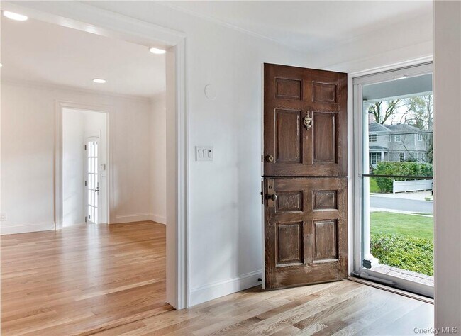 Photo - 19 Oneida St