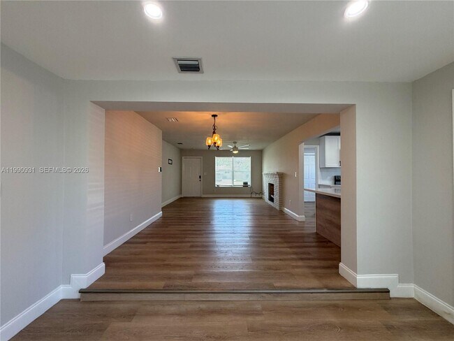 Photo - 7571 Eaton St