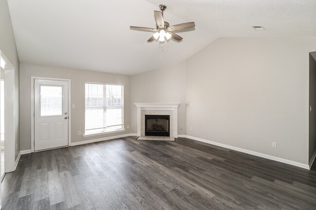 Photo - 5086 Jon Oak Dr