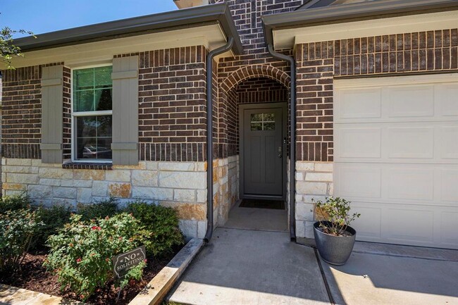 Photo - 301 Brody Ln