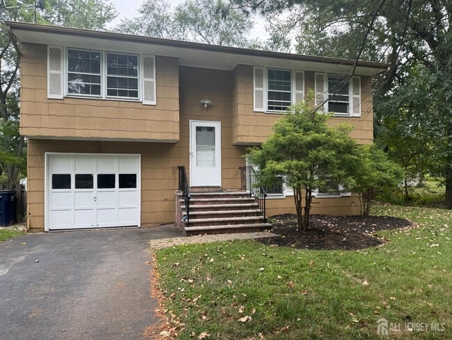 Building Photo - 5 Pelmont Pl Rental