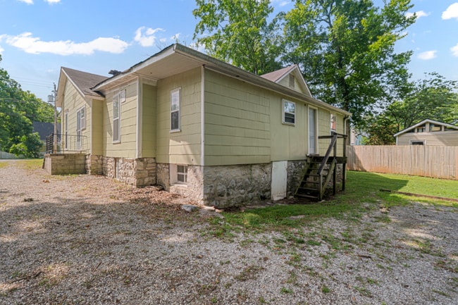 Photo - 1357 Park St