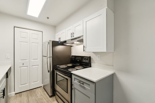 Spinnaker Apartments