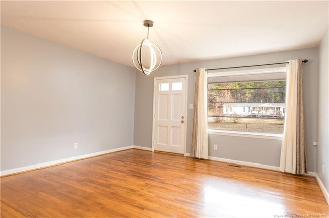 Photo - 3858 Red Oak Dr