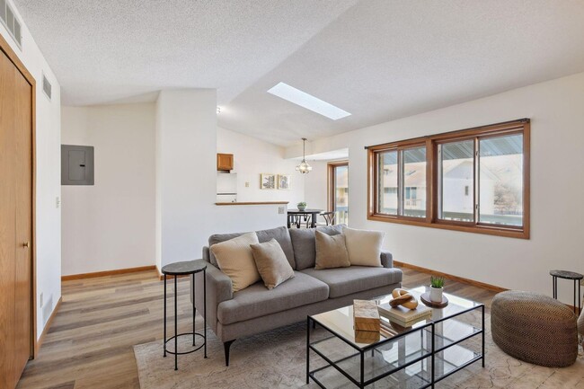 Photo - 3335 Nevada Ave N